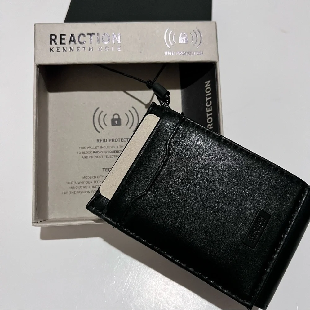 Reaction Kenneth Cole Black RDIF Patterson Techni-Cole Wallet New